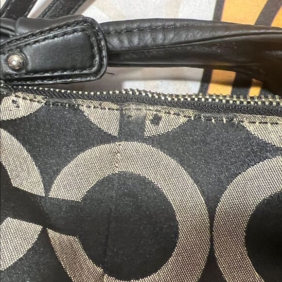 Coach Kristin Black and Cream Signature Hobo Bag - #14753 - Picture 8 of 15